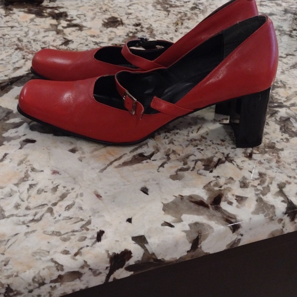 Women's Red Mary Jane Heels - Picture 2 of 8
